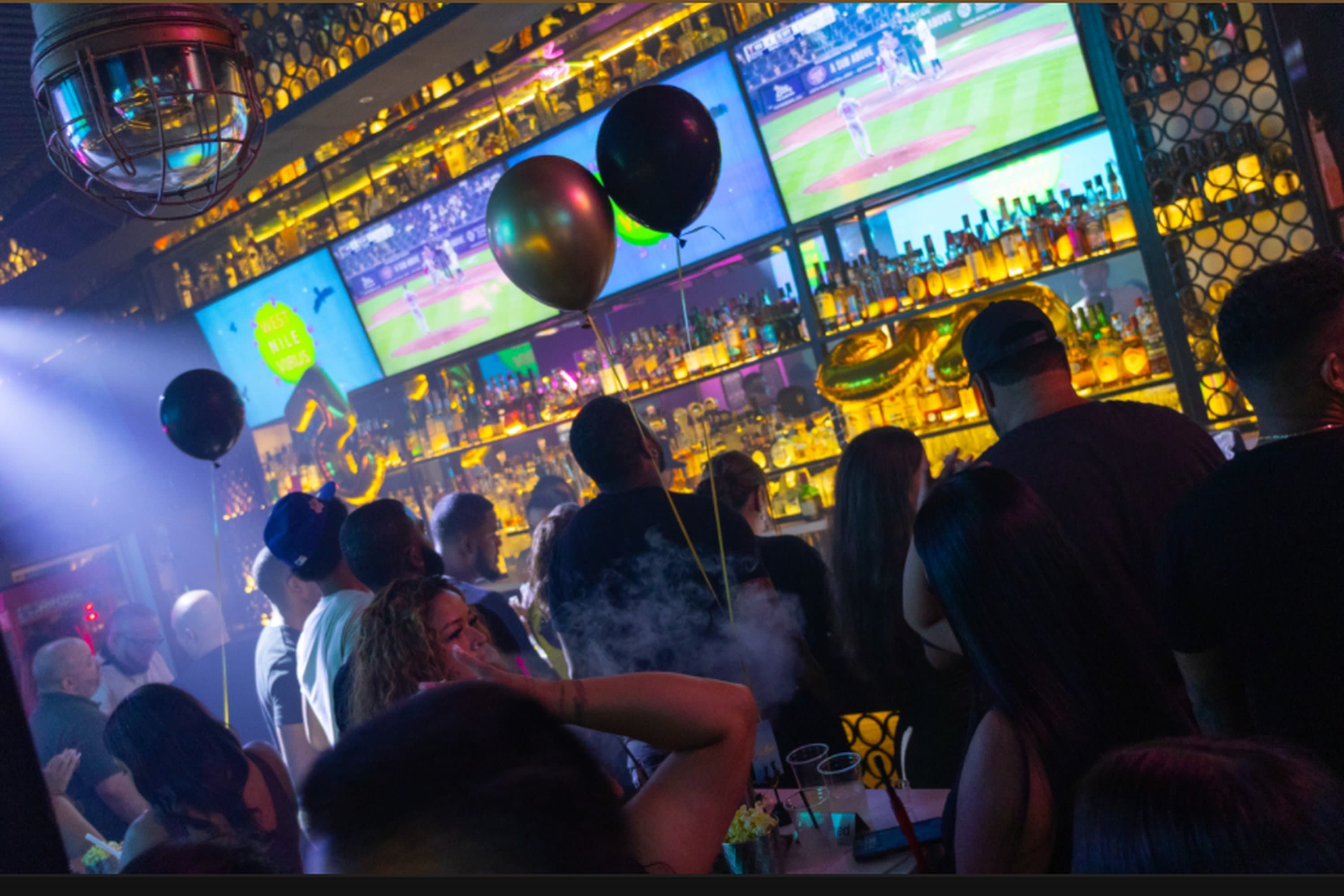 Dive Bar LIC