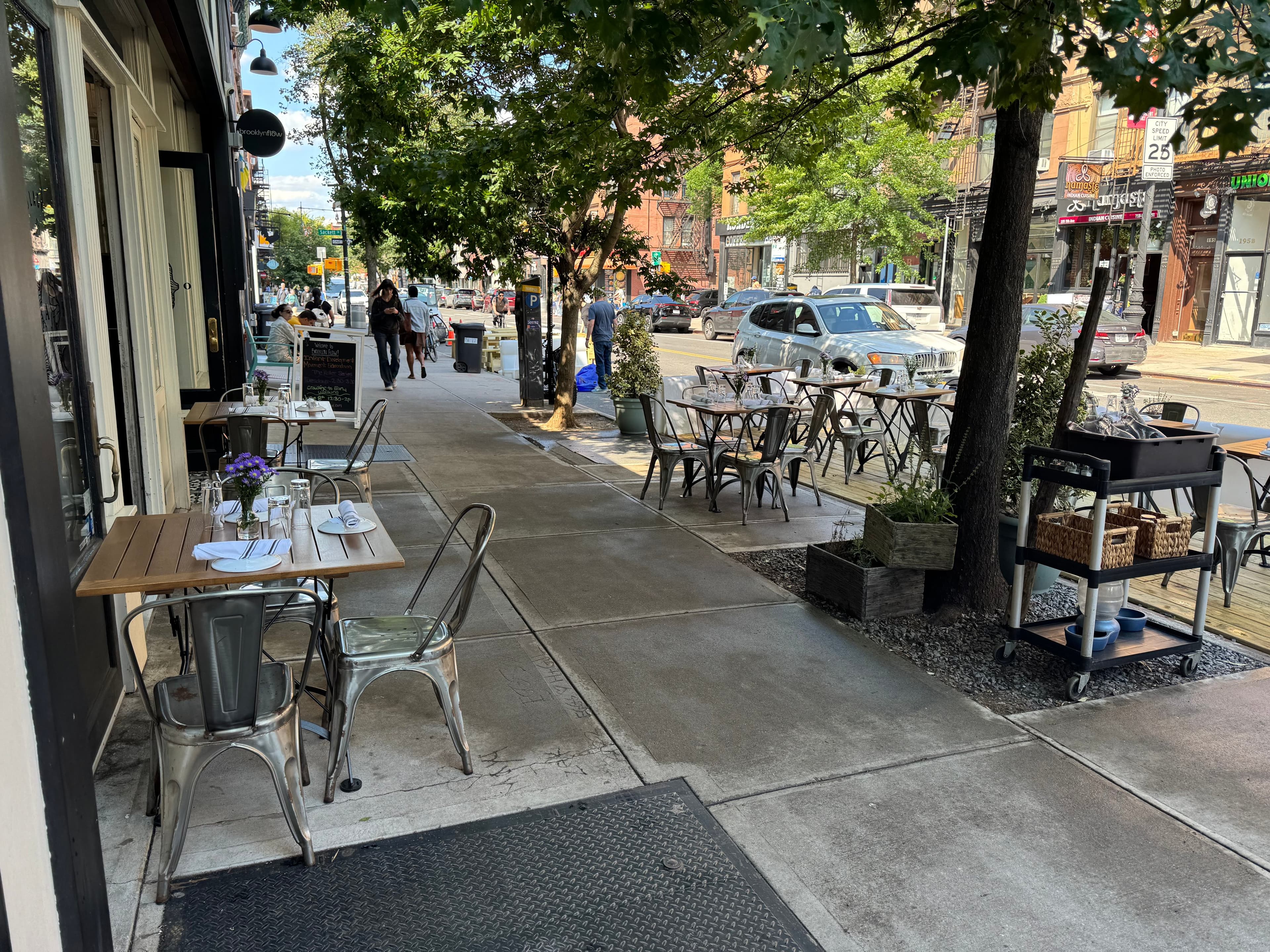 Black Oak on Fifth